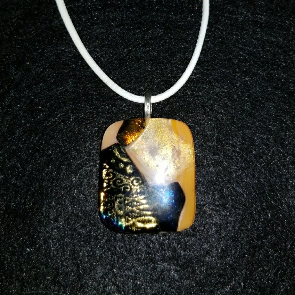 Dychroic glass pendant necklace